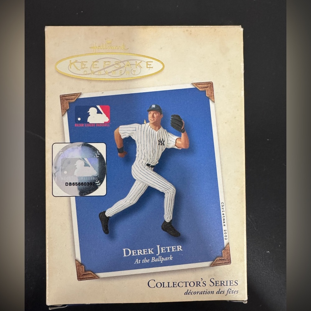 Derek Jeter - NY Yankees - Hallmark Collector’s Series Ornament